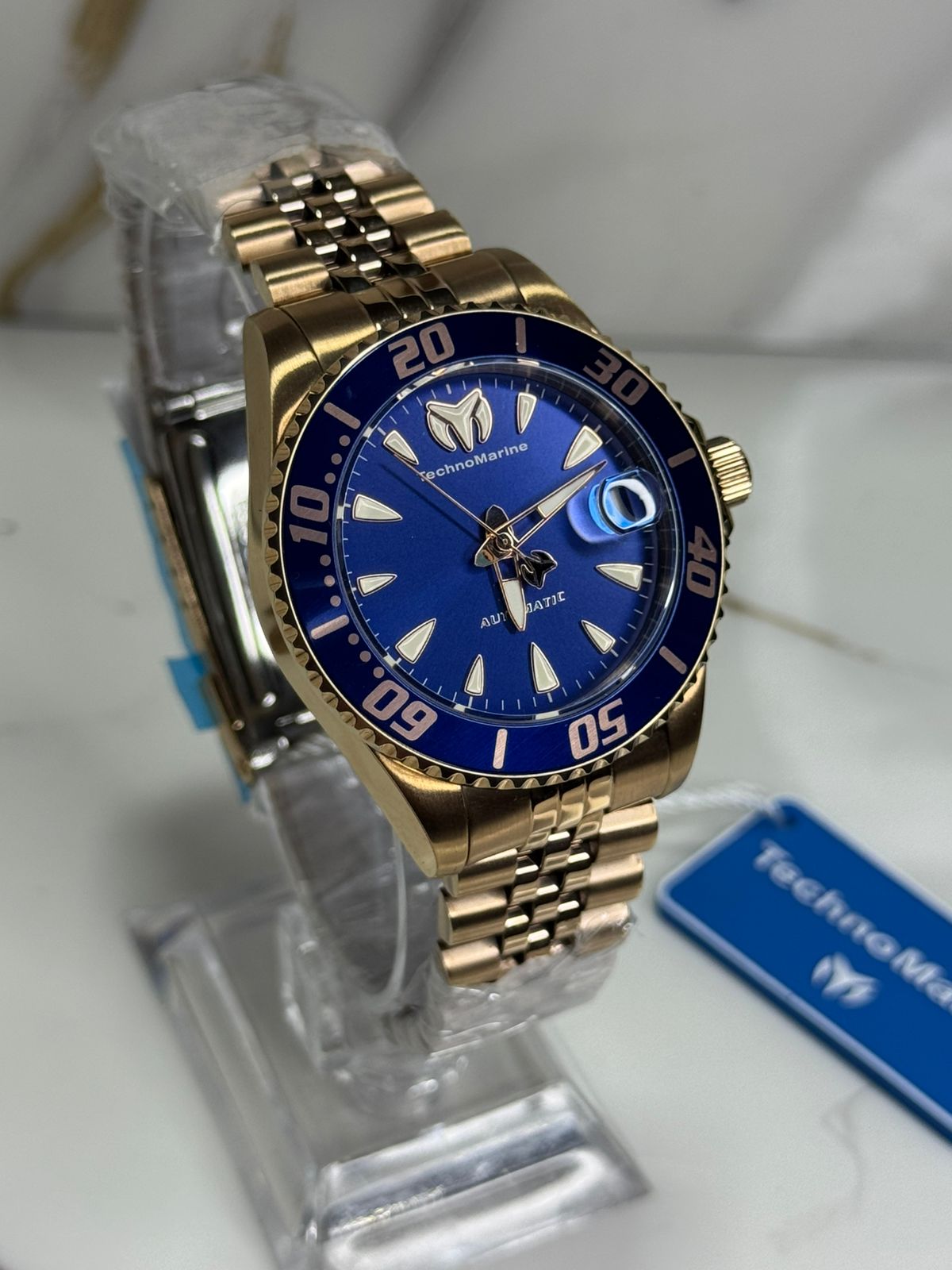 TECHNOMARINE SEA MANTA (AUTOMATIC )38MM ORO ROSA