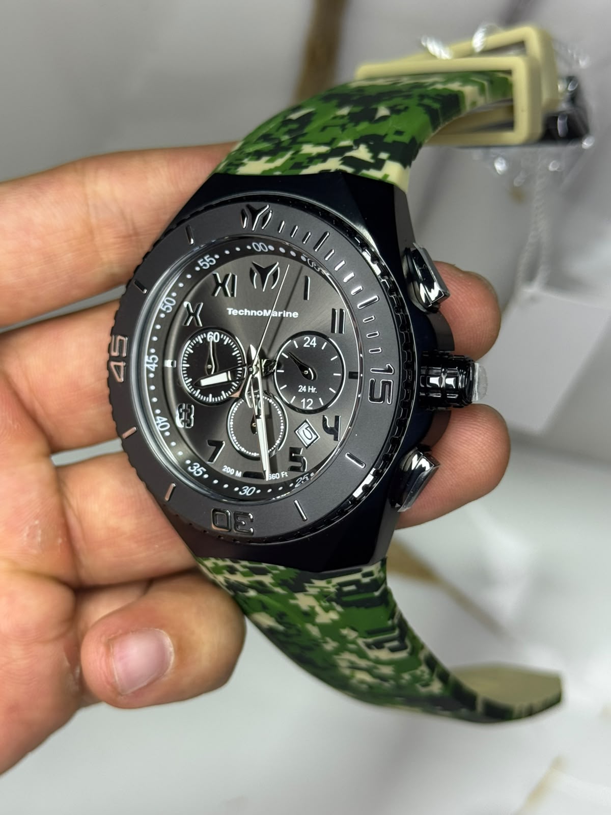TECHNOMARINE MANTA MILITAR